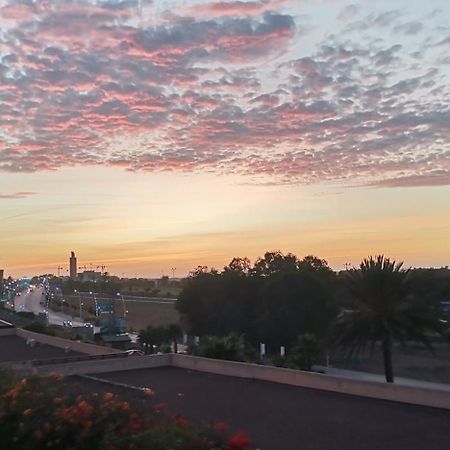 Grand Appartement Vue Golf A 2 Min De La Plage Bouznika ภายนอก รูปภาพ